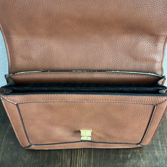 Steve Madden Straw Top Shoulder Bag - Picture 10 of 12